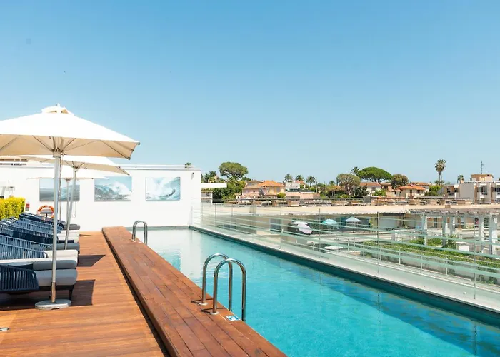 Hotel Indigo Cagnes-Sur-Mer By Ihg
